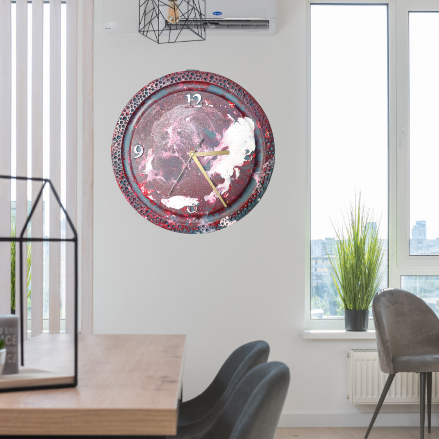 Timeless Elegance: The Global Vintage Wall Clock