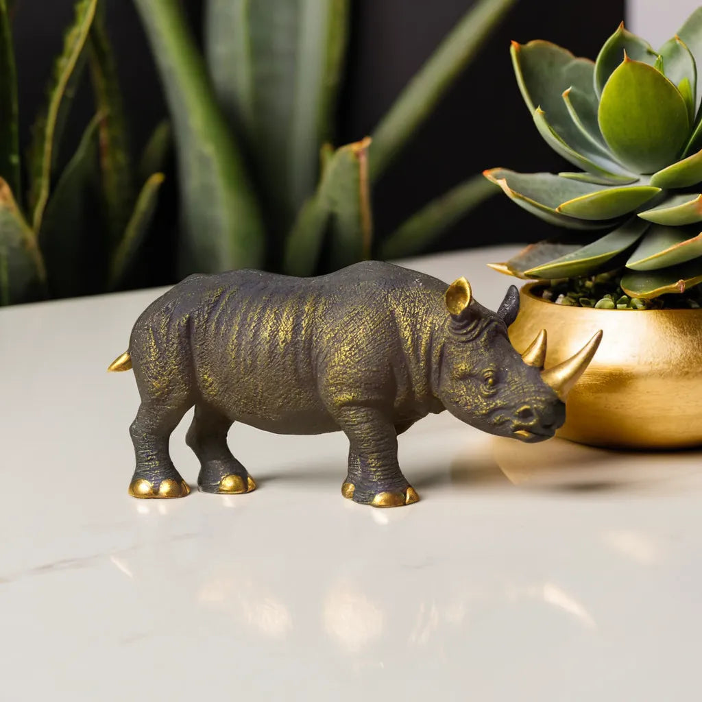 Golden-Horned Rhino: Premium Resin Table Decor