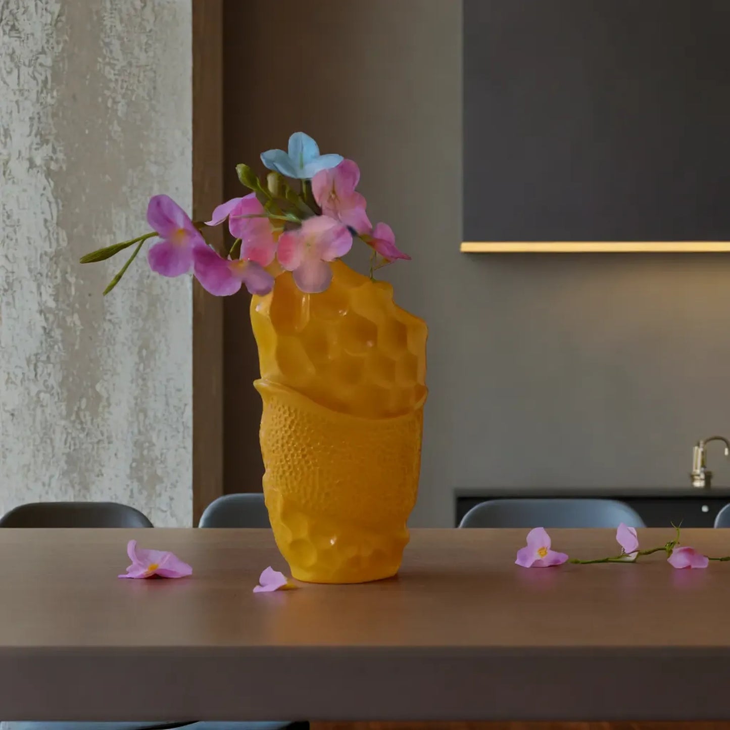 Beautifully Crafted Enchanted Bloom Flower Vase